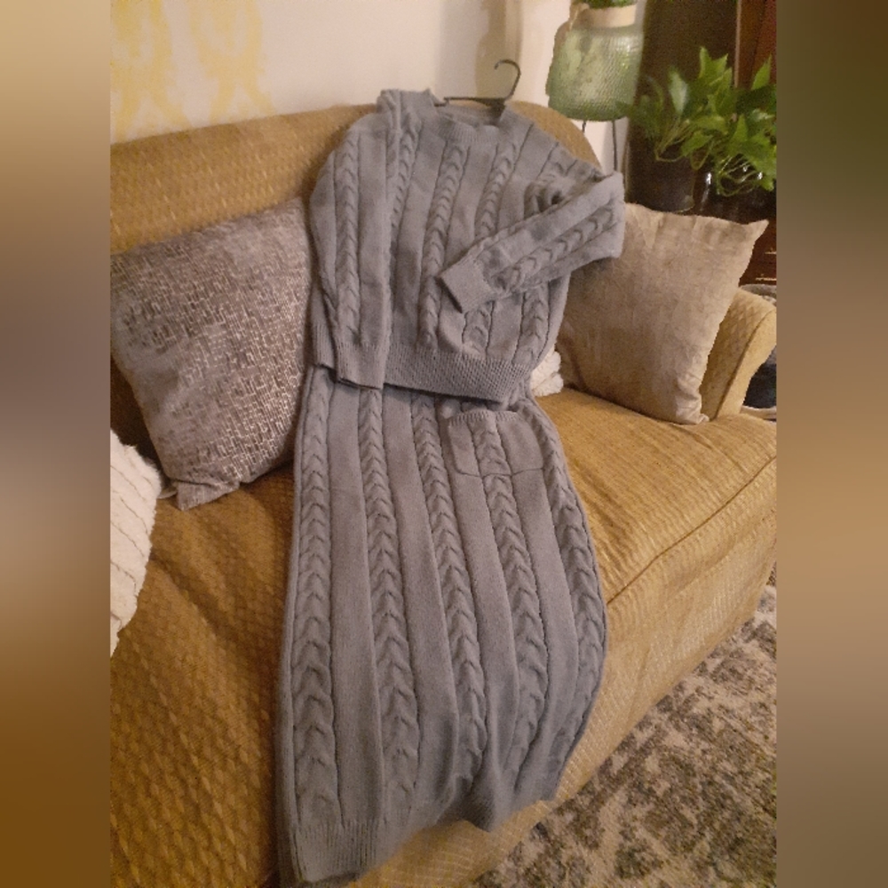 Two-piece sweater set